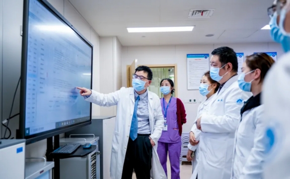 启元重症大模型：腾讯与迈瑞联合推出的全球首个面向ICU的智能医疗大模型